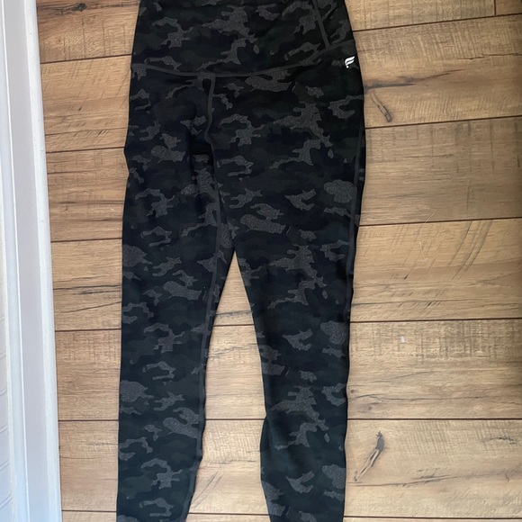 Fabletics High-waisted Printed Powerhold 7/8 XS/4 - Picture 6 of 7